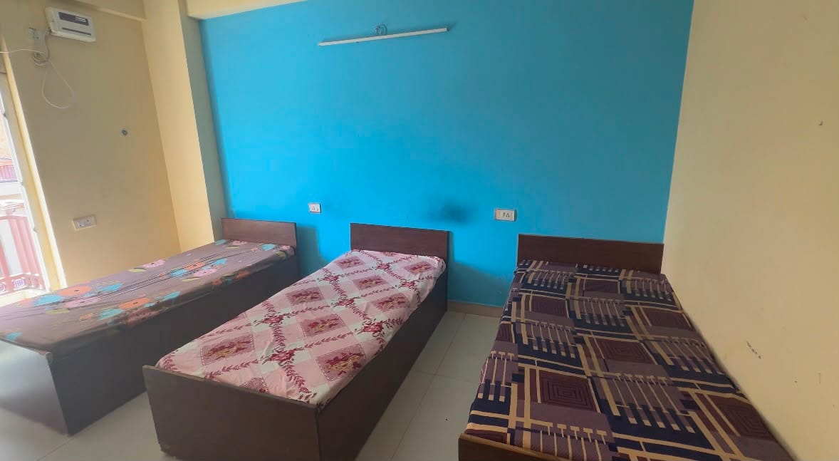 White House Boys Hostel Gallery Image 10